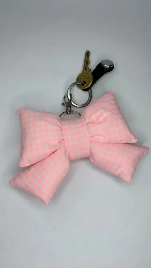 Charm nơ